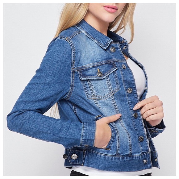 Retro Chic fabulous Jean Jacket - Picture 6 of 7